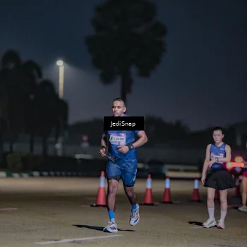 Runner Photo 7513059