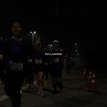 Runner Photo 7513063
