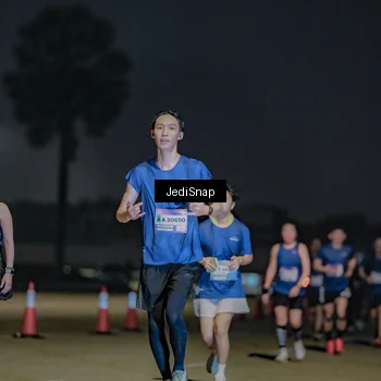 Runner Photo 7513103