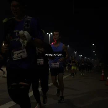 Runner Photo 7513115