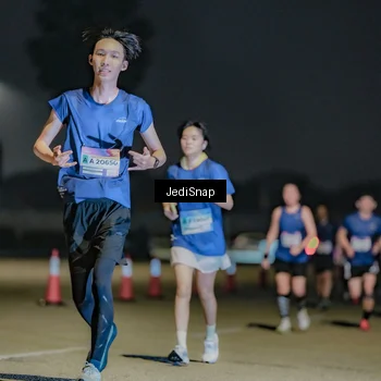 Runner Photo 7513119