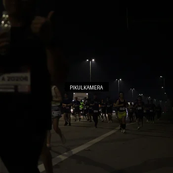 Runner Photo 7513124