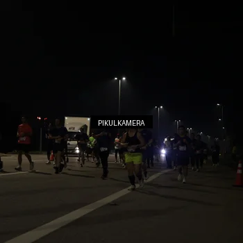 Runner Photo 7513128