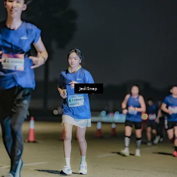 Runner Photo 7513137