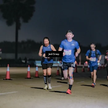 Runner Photo 7513142