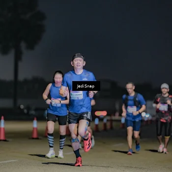 Runner Photo 7513143