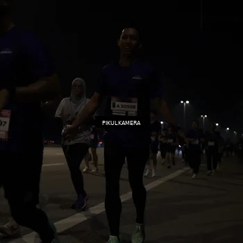 Runner Photo 7513154