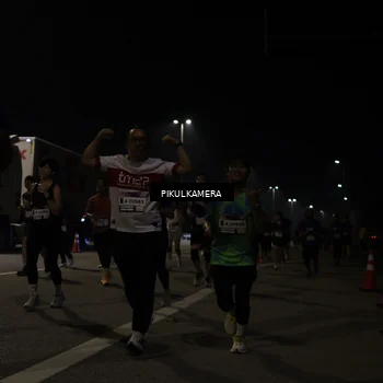Runner Photo 7513188