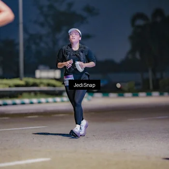 Runner Photo 7513196