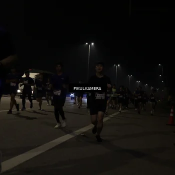 Runner Photo 7513244