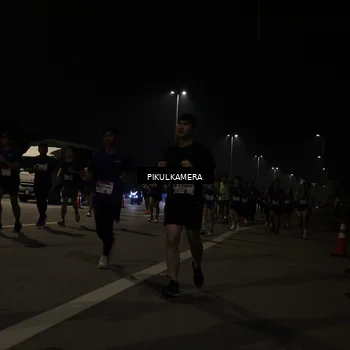 Runner Photo 7513248