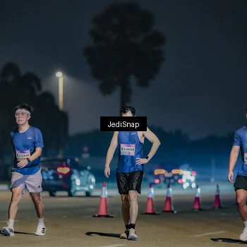 Runner Photo 7513337