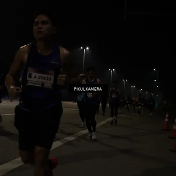 Runner Photo 7513338