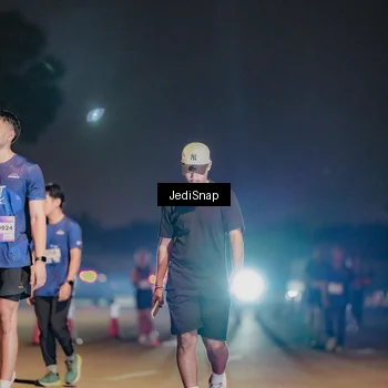 Runner Photo 7513351