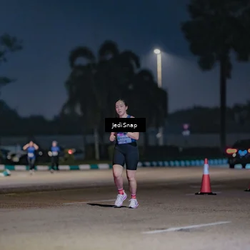 Runner Photo 7513358