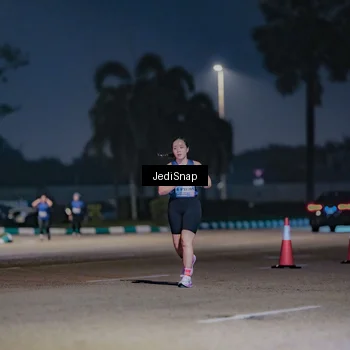 Runner Photo 7513363