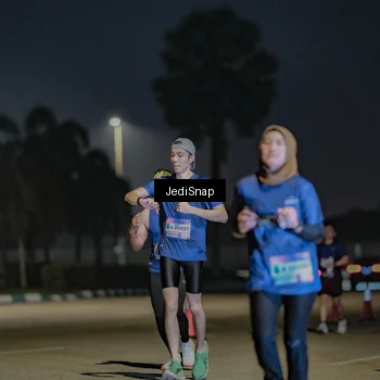 Runner Photo 7513392