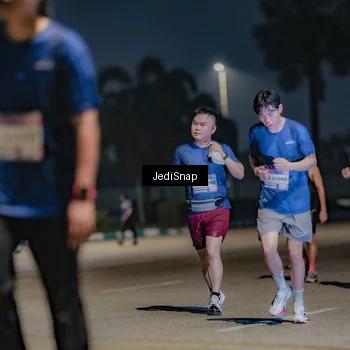 Runner Photo 7513432