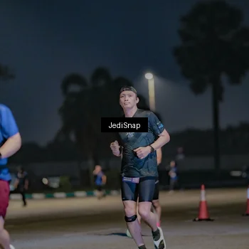 Runner Photo 7513440