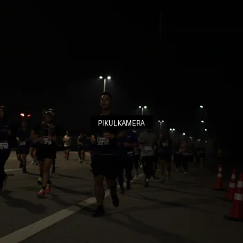 Runner Photo 7513443
