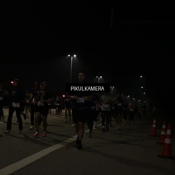Runner Photo 7513444