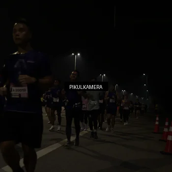 Runner Photo 7513453