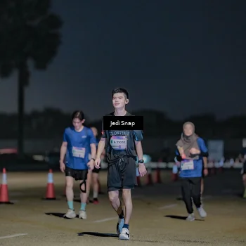 Runner Photo 7513474