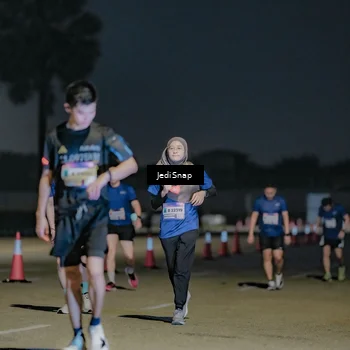 Runner Photo 7513485