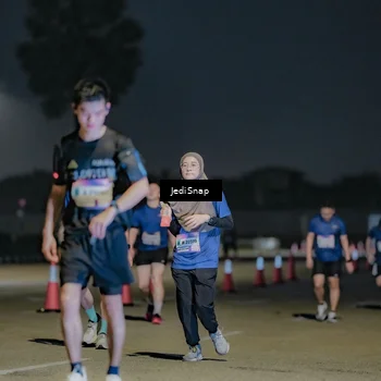 Runner Photo 7513496