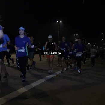 Runner Photo 7513516