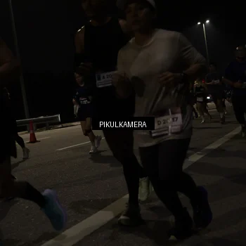 Runner Photo 7513541