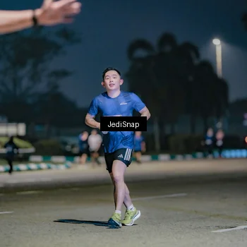 Runner Photo 7513575