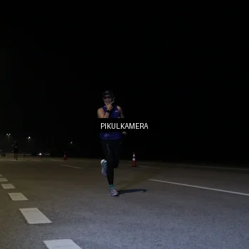 Runner Photo 7513595