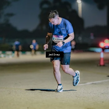 Runner Photo 7513604