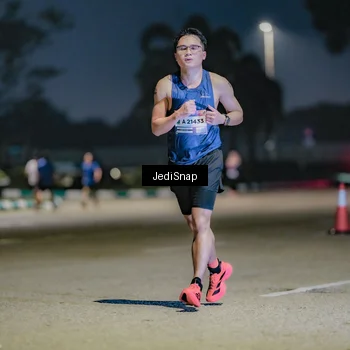 Runner Photo 7513613