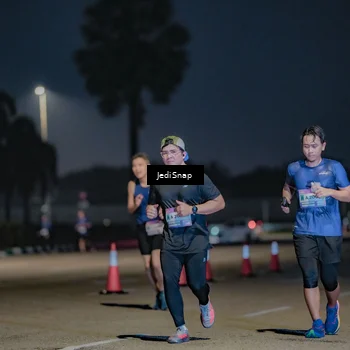 Runner Photo 7513621