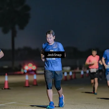 Runner Photo 7513633