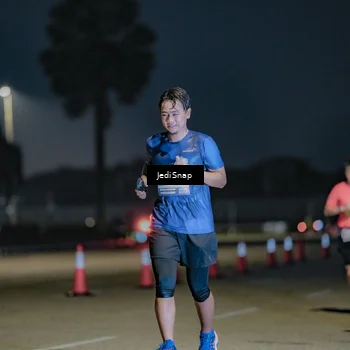 Runner Photo 7513641