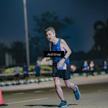 Runner Photo 7513654