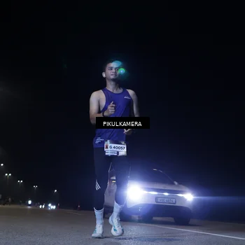 Runner Photo 7513656