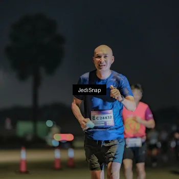 Runner Photo 7513669
