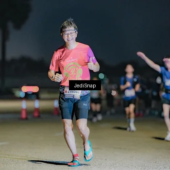Runner Photo 7513678