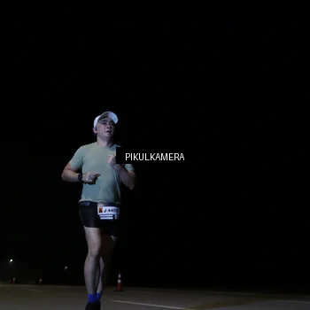 Runner Photo 7513695