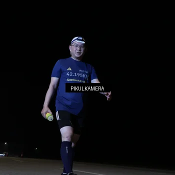 Runner Photo 7513704