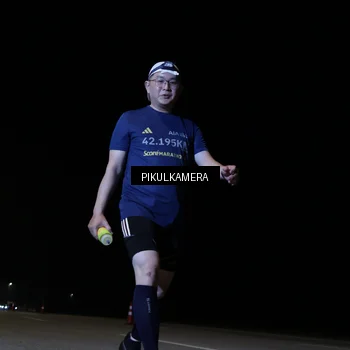 Runner Photo 7513708