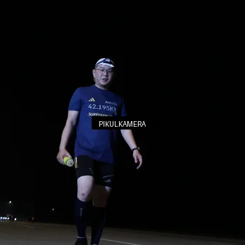 Runner Photo 7513711