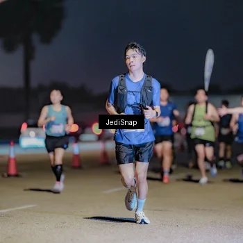 Runner Photo 7513715