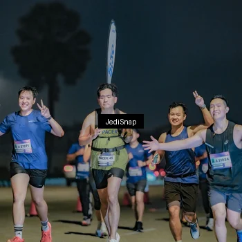 Runner Photo 7513732