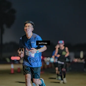 Runner Photo 7513751
