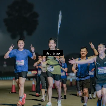 Runner Photo 7513758